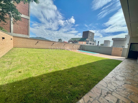Imagem Casa de Condomínio com 4 Quartos à Venda, 360 m² em Córrego Grande - Florianópolis Imagem Casa de Condomínio com 4 Quartos à Venda, 360 m² em Córrego Grande - Florianópolis