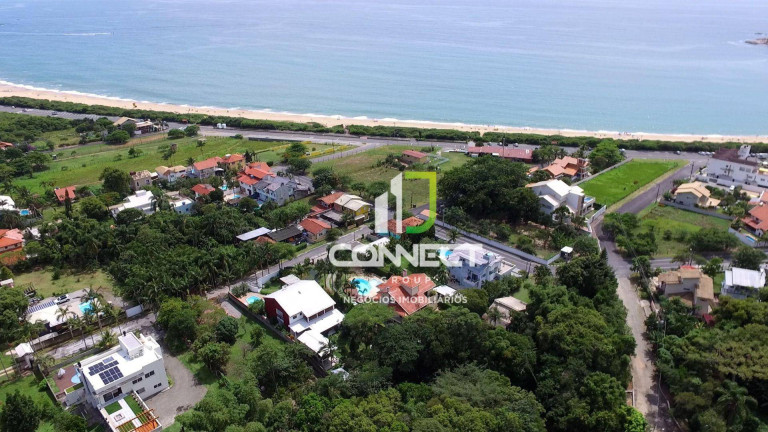Imagem Casa com 4 Quartos à Venda, 350 m² em Praia Das Taquaras - Balneário Camboriú Imagem Casa com 4 Quartos à Venda, 350 m² em Praia Das Taquaras - Balneário Camboriú