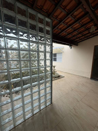 Imagem Casa com 3 Quartos à Venda, 150 m² em Solemar - Praia Grande