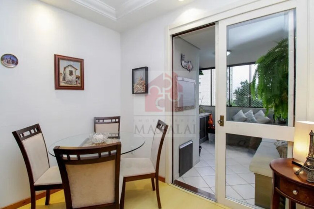 Imagem Apartamento com 2 Quartos à Venda, 75 m² em Santo Antônio - Porto Alegre Imagem Apartamento com 2 Quartos à Venda, 75 m² em Santo Antônio - Porto Alegre