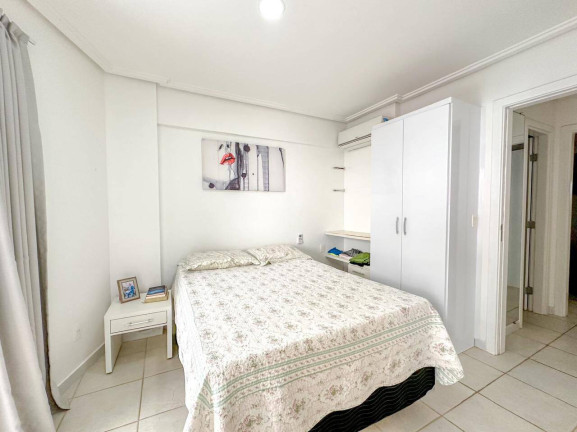 Imagem Apartamento para Alugar,  em Ponta Negra - Natal