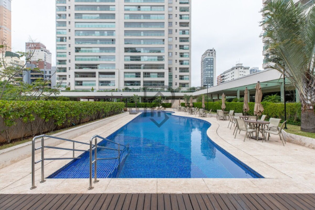Apartamento com 4 Quartos à Venda, 335 m² em Moema - São Paulo