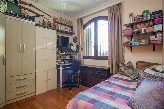 Imagem Casa com 5 Quartos à Venda,  em Petrópolis - Porto Alegre