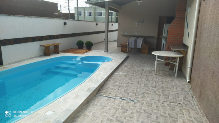 Imagem Casa com 3 Quartos para Temporada, 80 m² em Balneário Mariluz - Itapoá