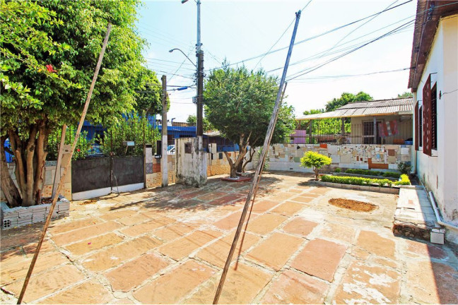 Imagem Casa com 3 Quartos à Venda,  em Sarandi - Porto Alegre
