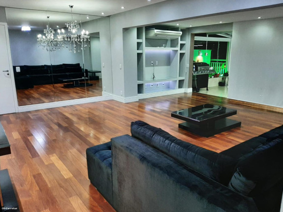 Apartamento com 3 Quartos à Venda, 190 m²em Vila Firmiano Pinto - São Paulo