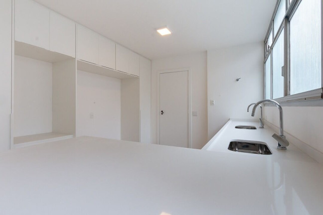 Imagem Apartamento com 3 Quartos à Venda, 236 m² em Santa Cecília - São Paulo