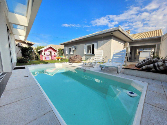 Imagem Casa com 3 Quartos à Venda, 135 m² em Centro - Xangri-lá