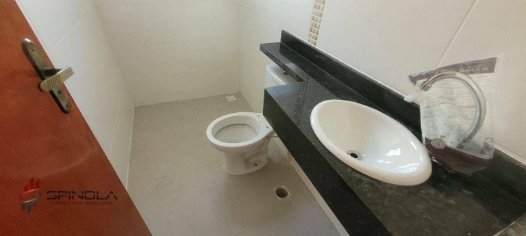 Imagem Casa com 2 Quartos à Venda, 110 m² em Maracanã - Praia Grande Imagem Casa com 2 Quartos à Venda, 110 m² em Maracanã - Praia Grande