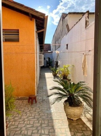 Imagem Casa com 6 Quartos para Alugar, 260 m² em Centro - Taubaté Imagem Casa com 6 Quartos para Alugar, 260 m² em Centro - Taubaté