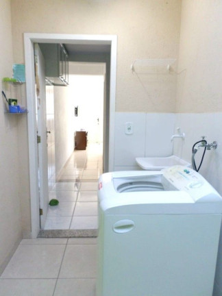 Imagem Casa com 3 Quartos à Venda, 63 m² em Jardim Meudon - Teresópolis