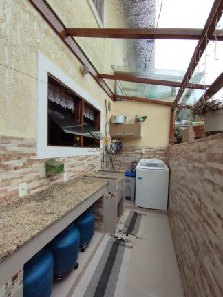 Imagem Casa com 4 Quartos à Venda, 123 m² em Araras - Teresópolis