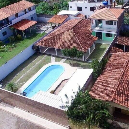 Sobrado com 5 Quartos para Alugar, 350 m² em Olivença - Ilhéus