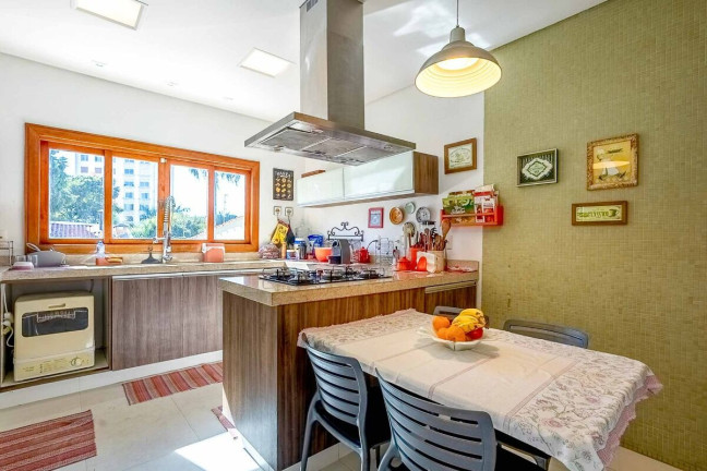 Imagem Casa com 3 Quartos à Venda, 372 m² em Indianópolis - São Paulo Imagem Casa com 3 Quartos à Venda, 372 m² em Indianópolis - São Paulo