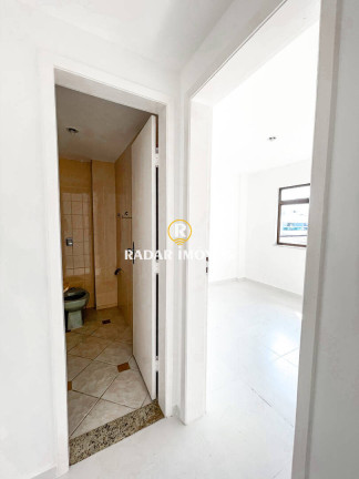 Imagem Cobertura com 4 Quartos à Venda, 180 m² em Algodoal - Cabo Frio