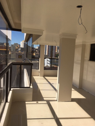 Imagem Apartamento com 4 Quartos à Venda, 206 m² em Centro - Santa Maria