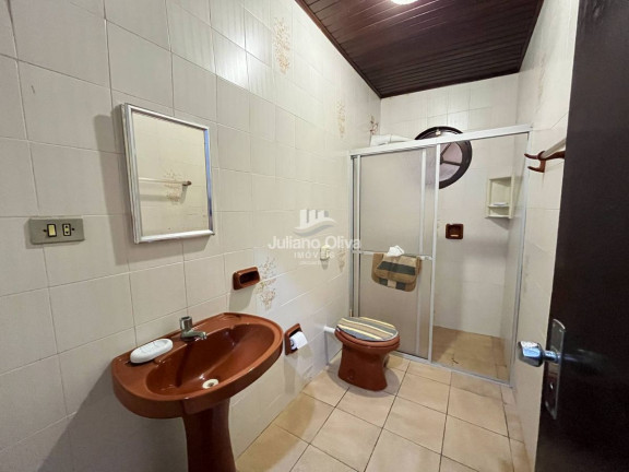 Imagem Casa com 3 Quartos à Venda, 184 m² em Barra Do Sai - Itapoá