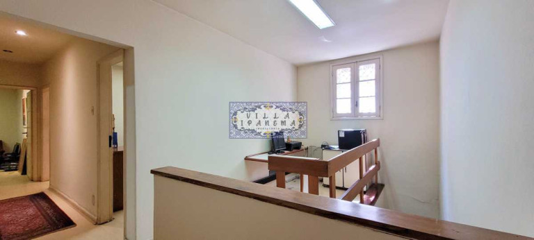 Imagem Imóvel com 14 Quartos à Venda, 606 m² em Humaitá - Rio De Janeiro Imagem Imóvel com 14 Quartos à Venda, 606 m² em Humaitá - Rio De Janeiro