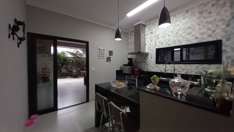 Imagem Casa com 3 Quartos à Venda, 325 m² em Residencial Ouroville - Taubaté