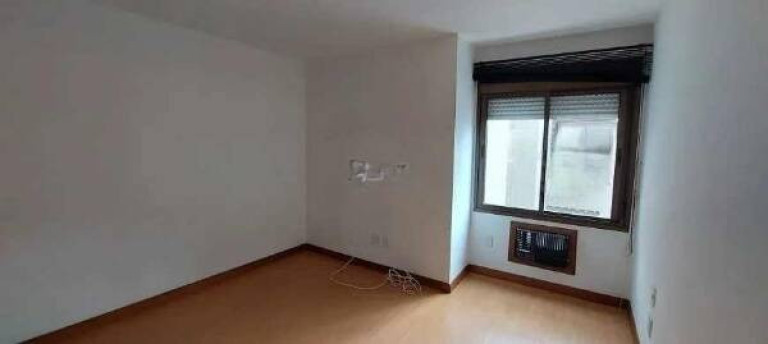 Imagem Apartamento com 1 Quarto à Venda, 50 m² em Floresta - Porto Alegre