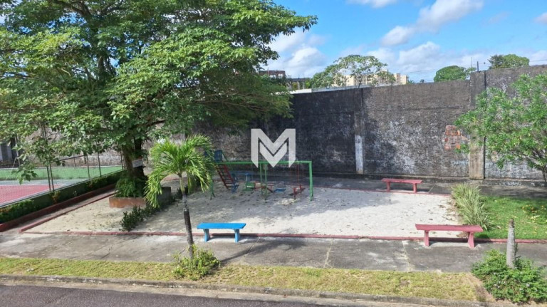 Imagem Casa com 4 Quartos à Venda, 233 m² em Coqueiro - Ananindeua