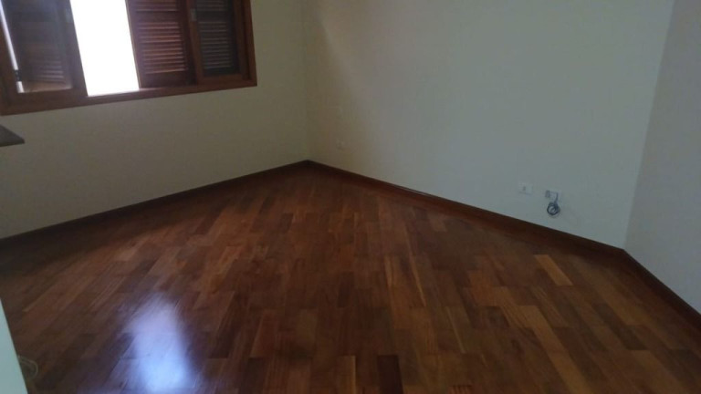 Imagem Sobrado com 4 Quartos à Venda, 335 m² em Caputera - Arujá Imagem Sobrado com 4 Quartos à Venda, 335 m² em Caputera - Arujá
