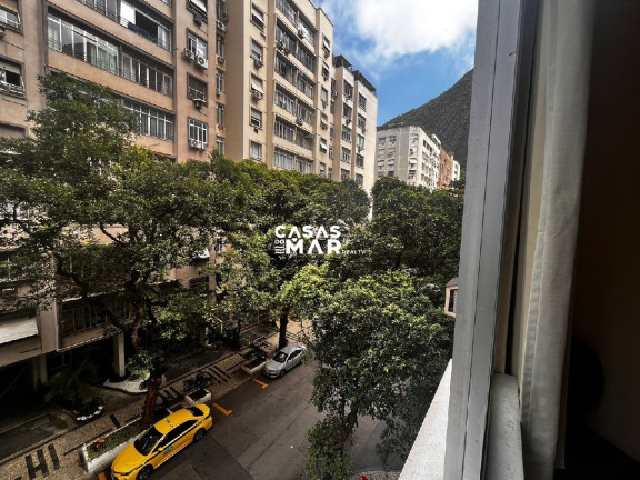 Imagem Imóvel com 1 Quarto à Venda, 50 m² em Copacabana - Rio De Janeiro Imagem Imóvel com 1 Quarto à Venda, 50 m² em Copacabana - Rio De Janeiro