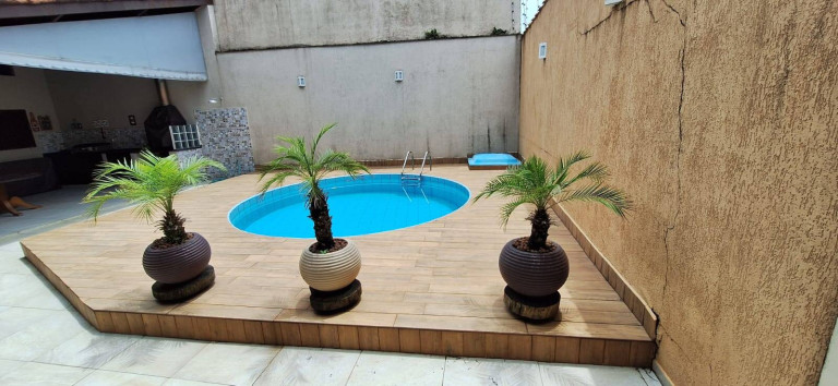 Imagem Casa com 4 Quartos à Venda, 368 m² em Balneário Stella Maris - Peruíbe Imagem Casa com 4 Quartos à Venda, 368 m² em Balneário Stella Maris - Peruíbe