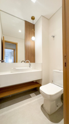 Imagem Apartamento com 3 Quartos à Venda, 142 m² em Saraiva - Uberlândia Imagem Apartamento com 3 Quartos à Venda, 142 m² em Saraiva - Uberlândia