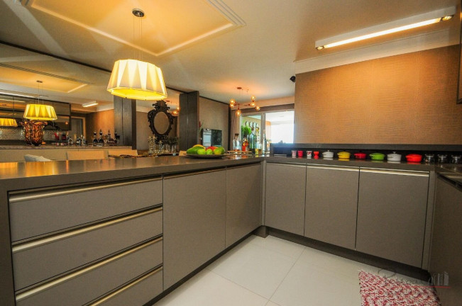 Imagem Apartamento com 3 Quartos à Venda, 280 m² em Agronômica - Florianópolis