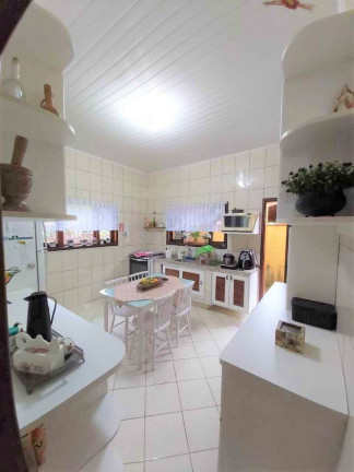 Imagem Casa com 3 Quartos à Venda, 450 m² em Horta Florestal - Ubatuba Imagem Casa com 3 Quartos à Venda, 450 m² em Horta Florestal - Ubatuba
