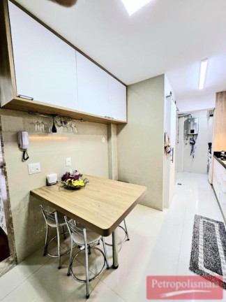 Imagem Apartamento com 2 Quartos à Venda, 74 m² em Quitandinha - Petrópolis Imagem Apartamento com 2 Quartos à Venda, 74 m² em Quitandinha - Petrópolis
