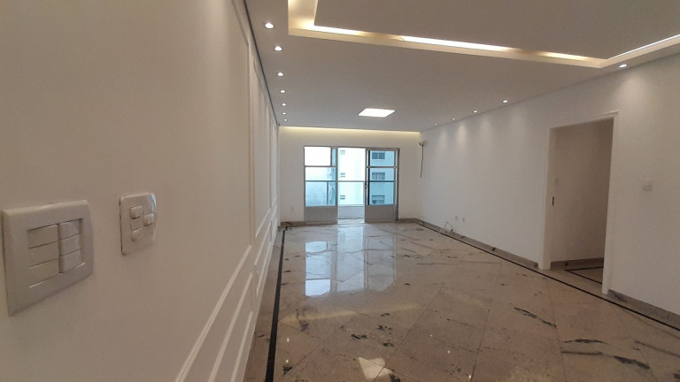 Apartamento com 3 Quartos para Alugar, 200 m² em Pompéia - Santos