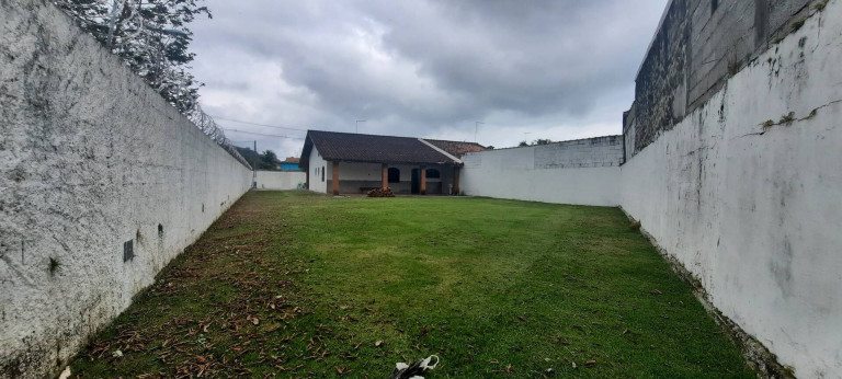 Imagem Casa com 3 Quartos à Venda, 725 m² em Massaguaçu - Caraguatatuba
