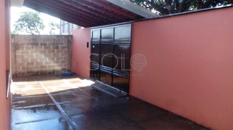 Imagem Casa com 3 Quartos à Venda, 300 m² em Centro - Araraquara Imagem Casa com 3 Quartos à Venda, 300 m² em Centro - Araraquara