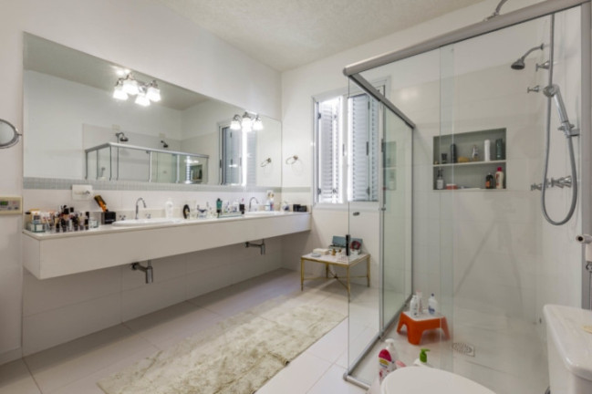 Imagem Casa com 3 Quartos à Venda, em Jardim Paulista - São Paulo Imagem Casa com 3 Quartos à Venda, em Jardim Paulista - São Paulo