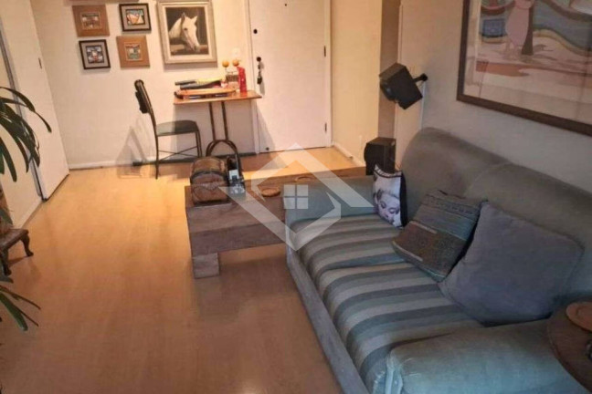 Imagem Apartamento com 2 Quartos à Venda, 60 m² em Cosme Velho - Rio De Janeiro Imagem Apartamento com 2 Quartos à Venda, 60 m² em Cosme Velho - Rio De Janeiro