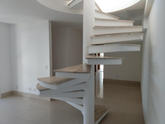Imagem Cobertura com 3 Quartos à Venda, 235 m² em Gonzaga - Santos
