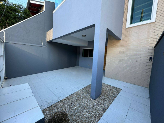 Imagem Sobrado com 3 Quartos à Venda, 180 m² em Praia Dos Amores - Balneário Camboriú Imagem Sobrado com 3 Quartos à Venda, 180 m² em Praia Dos Amores - Balneário Camboriú