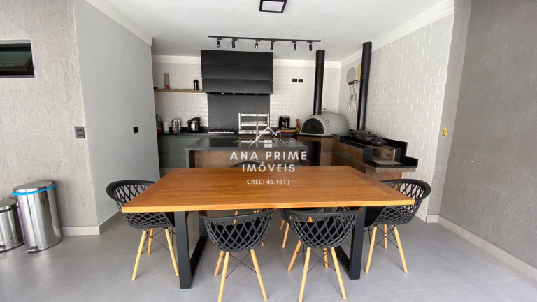 Imagem Casa com 3 Quartos à Venda, 210 m² em Jardim Oriente - São José Dos Campos