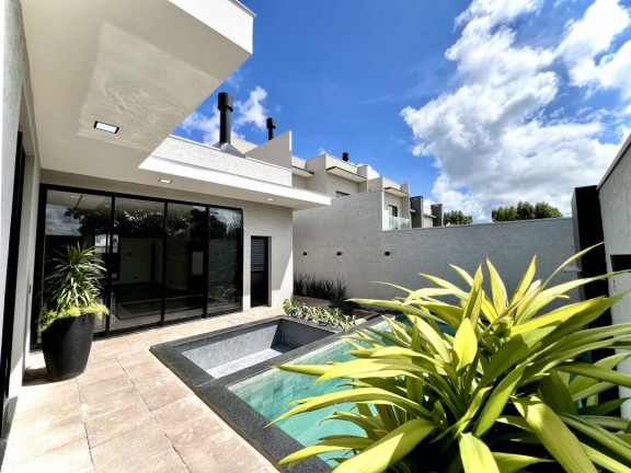 Casa com 3 Quartos à Venda, 240 m² em Recanto Tropical - Cascavel