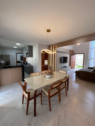Casa com 3 Quartos à Venda, 200 m² em Planície Da Serra - Serra