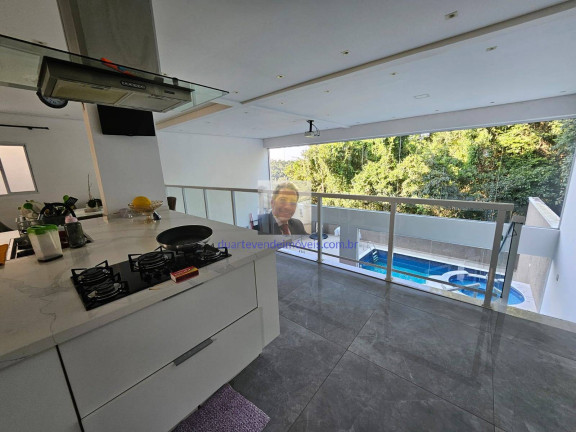 Imagem Casa com 3 Quartos à Venda, 330 m² em Barueri