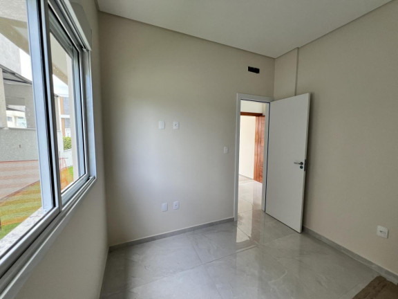 Imagem Casa com 4 Quartos à Venda, 375 m² em São João Do Rio Vermelho - Florianópolis Imagem Casa com 4 Quartos à Venda, 375 m² em São João Do Rio Vermelho - Florianópolis