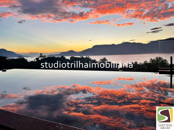 Imagem Sobrado com 10 Quartos à Venda, em Siriuba - Ilhabela Imagem Sobrado com 10 Quartos à Venda, em Siriuba - Ilhabela