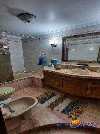 Imagem Casa com 5 Quartos à Venda, 211 m² em Alto - Teresópolis