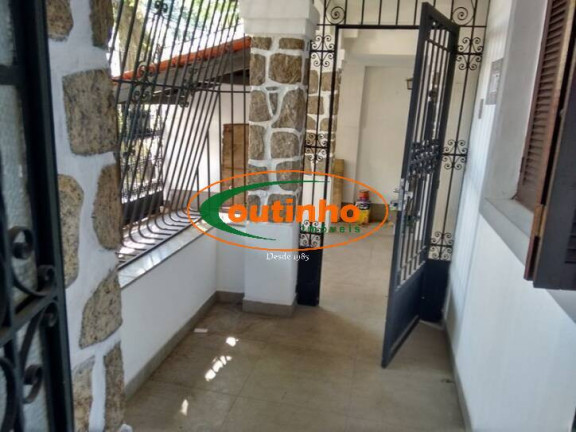 Imagem Casa com 5 Quartos à Venda, 275 m² em Grajaú - Rio De Janeiro Imagem Casa com 5 Quartos à Venda, 275 m² em Grajaú - Rio De Janeiro