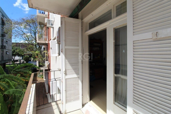 Imagem Imóvel com 2 Quartos à Venda, 97 m² em Menino Deus - Porto Alegre Imagem Imóvel com 2 Quartos à Venda, 97 m² em Menino Deus - Porto Alegre