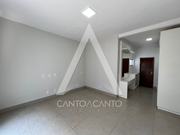 Imagem Casa com 3 Quartos à Venda, 300 m² em Jardim Curitiba - Sinop