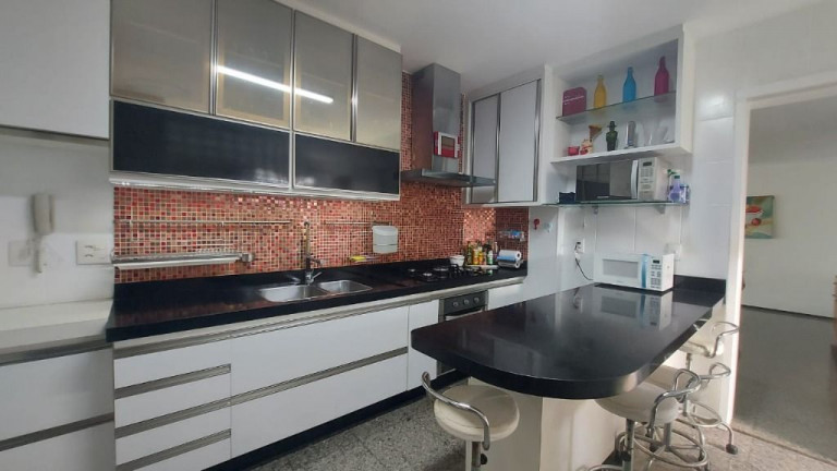 Imagem Apartamento com 3 Quartos à Venda, 204 m² em Aldeota - Fortaleza Imagem Apartamento com 3 Quartos à Venda, 204 m² em Aldeota - Fortaleza